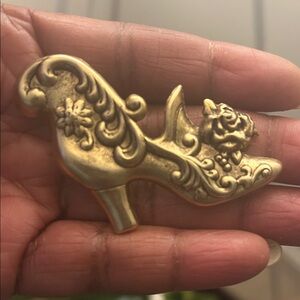 Vintage Gold Floral Shoe Brooch